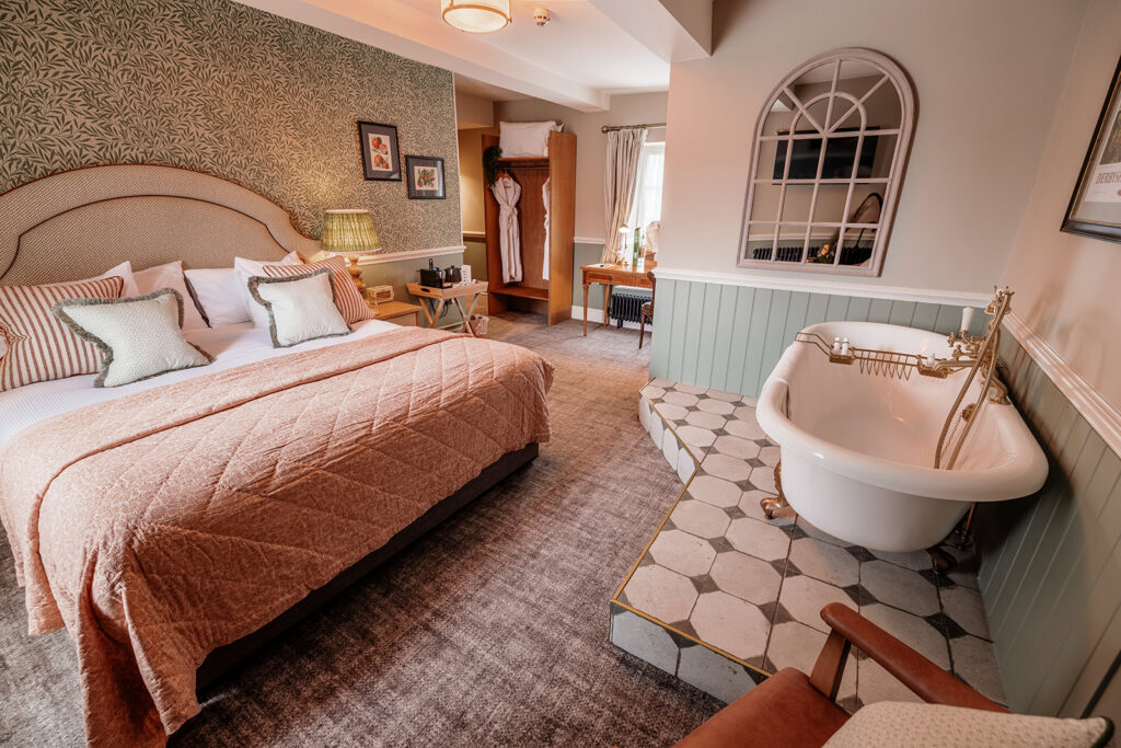 Stay With Us This Summer at The Ashford Arms